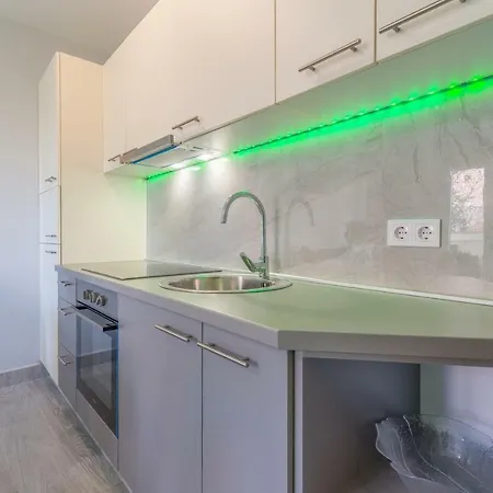 Apartman Ruzmarin - New