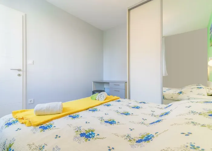 Apartment Ruzmarin - New Zadar